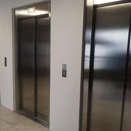 Апартаменты Apartamento Rosa Puerta Del Sol Мадрид Экстерьер фото